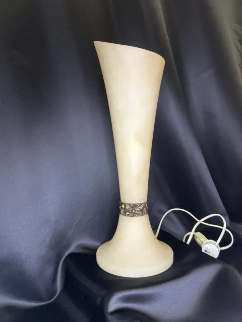 Lampa stołowa z alabastru